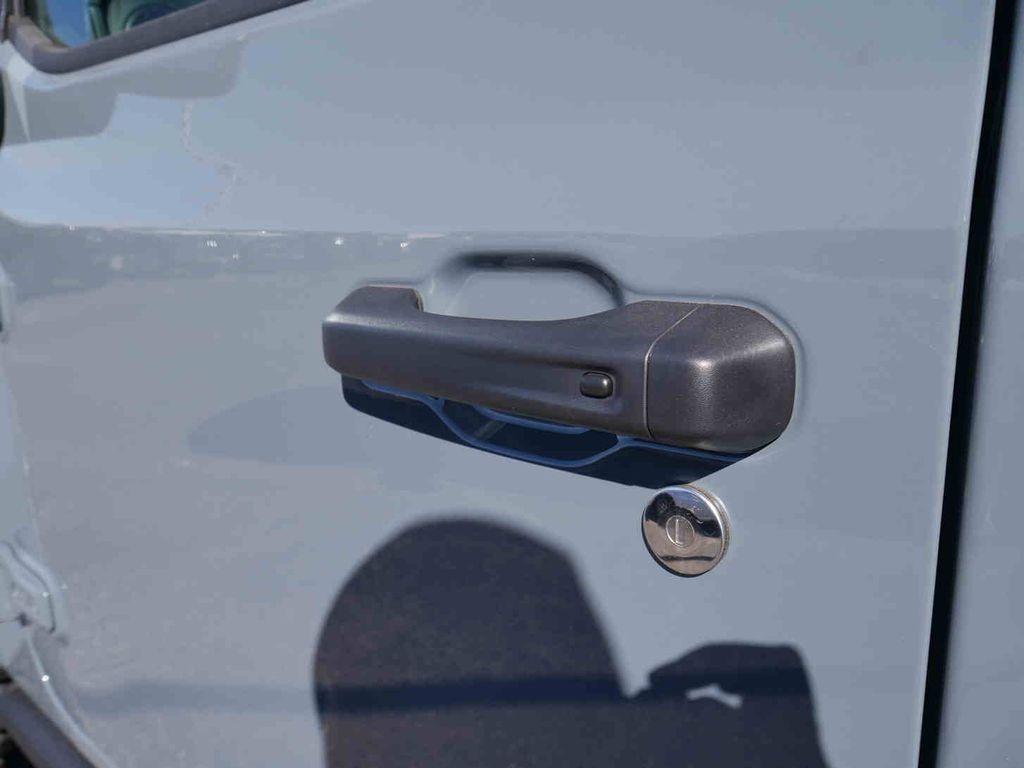 new 2025 Jeep Gladiator car, priced at $52,252