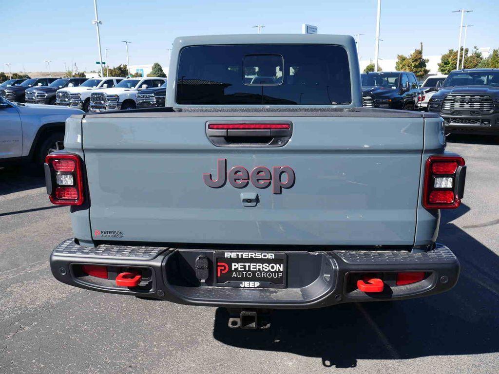 new 2025 Jeep Gladiator car, priced at $52,252