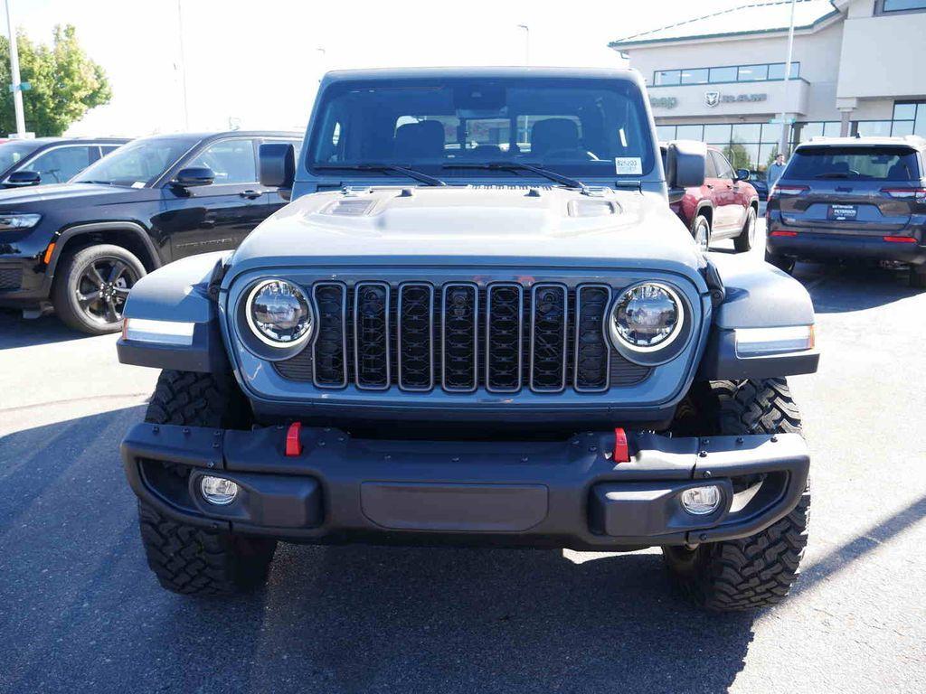 new 2025 Jeep Gladiator car, priced at $52,252