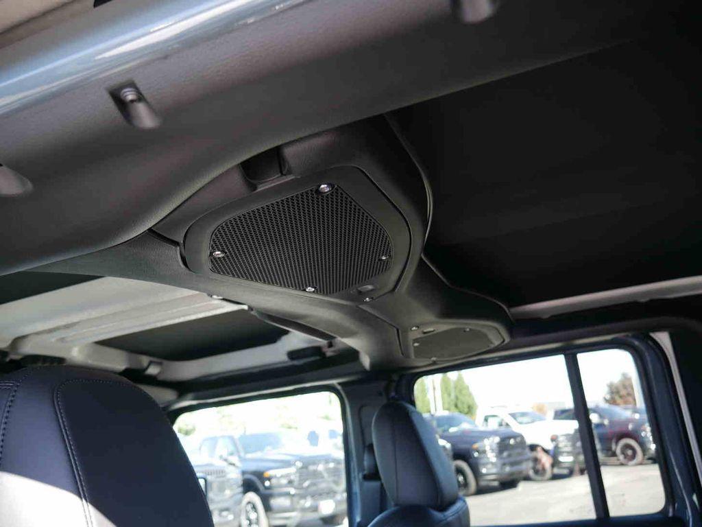 new 2025 Jeep Gladiator car, priced at $52,252