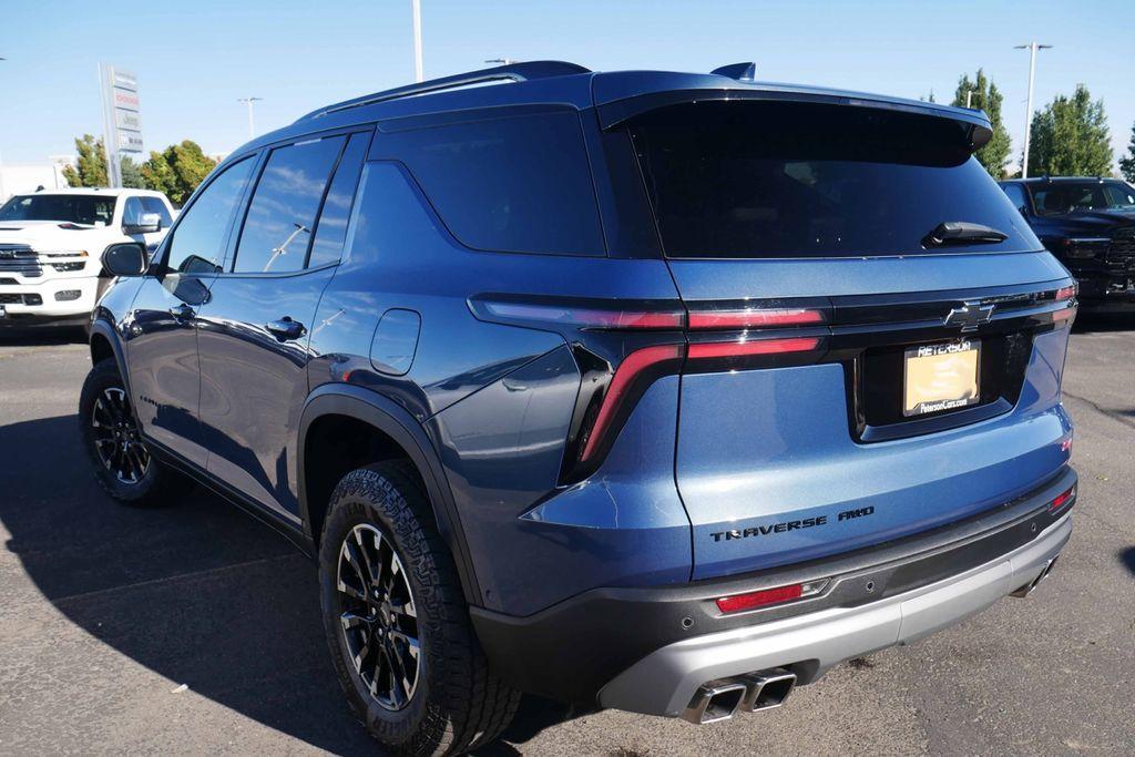 used 2024 Chevrolet Traverse car, priced at $50,998