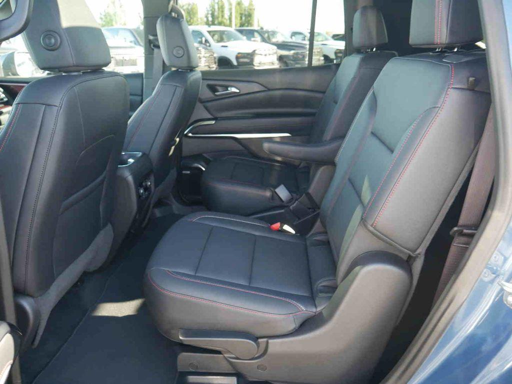 used 2024 Chevrolet Traverse car, priced at $50,998