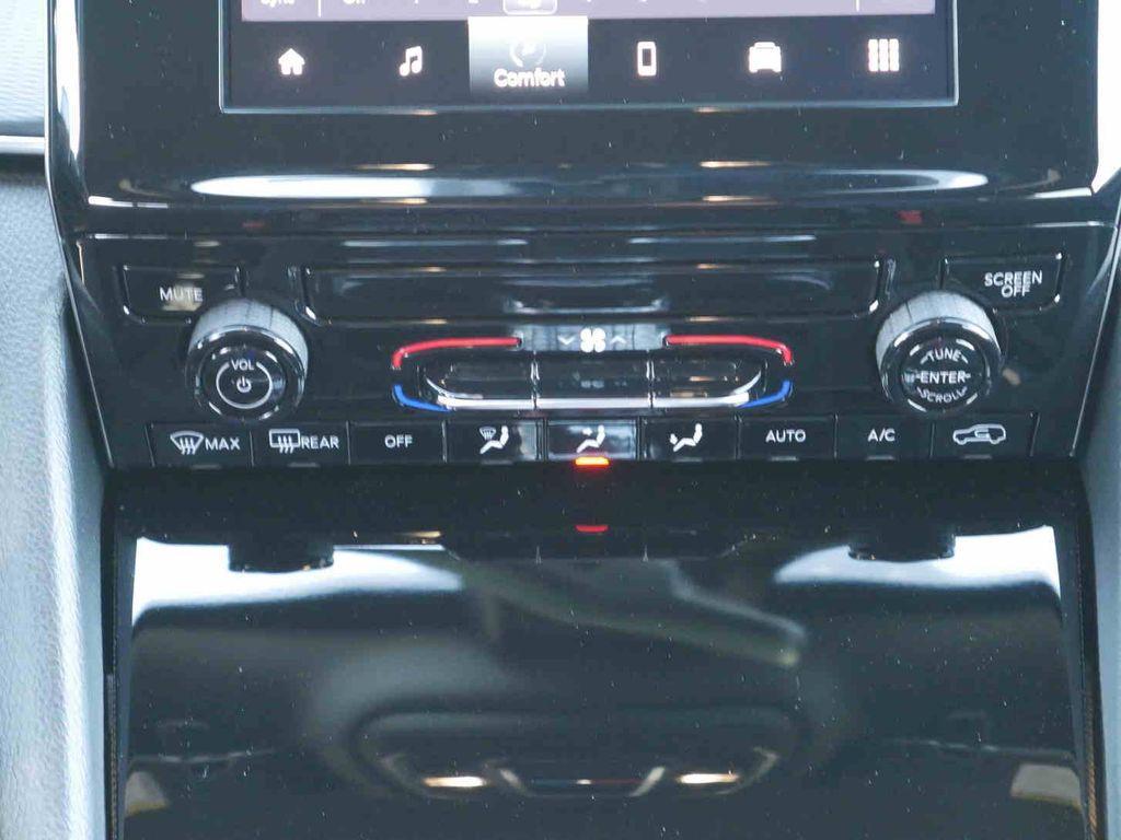 new 2025 Jeep Grand Cherokee car, priced at $36,159