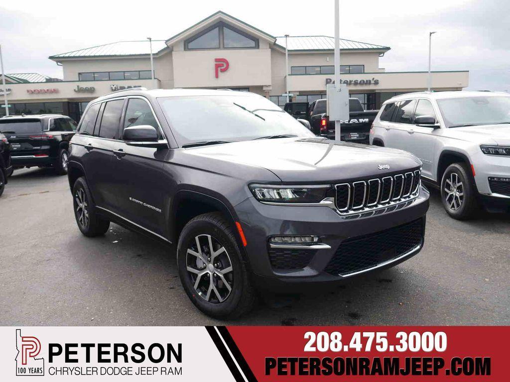 new 2025 Jeep Grand Cherokee car, priced at $41,920