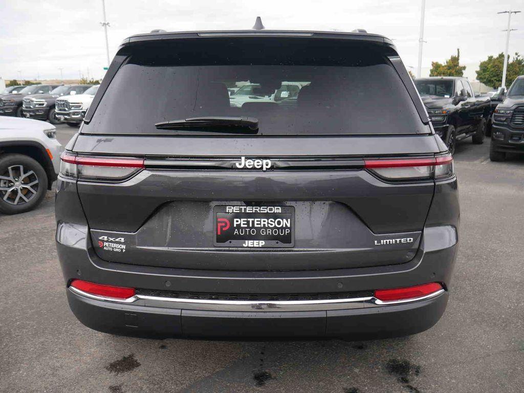 new 2025 Jeep Grand Cherokee car, priced at $41,920