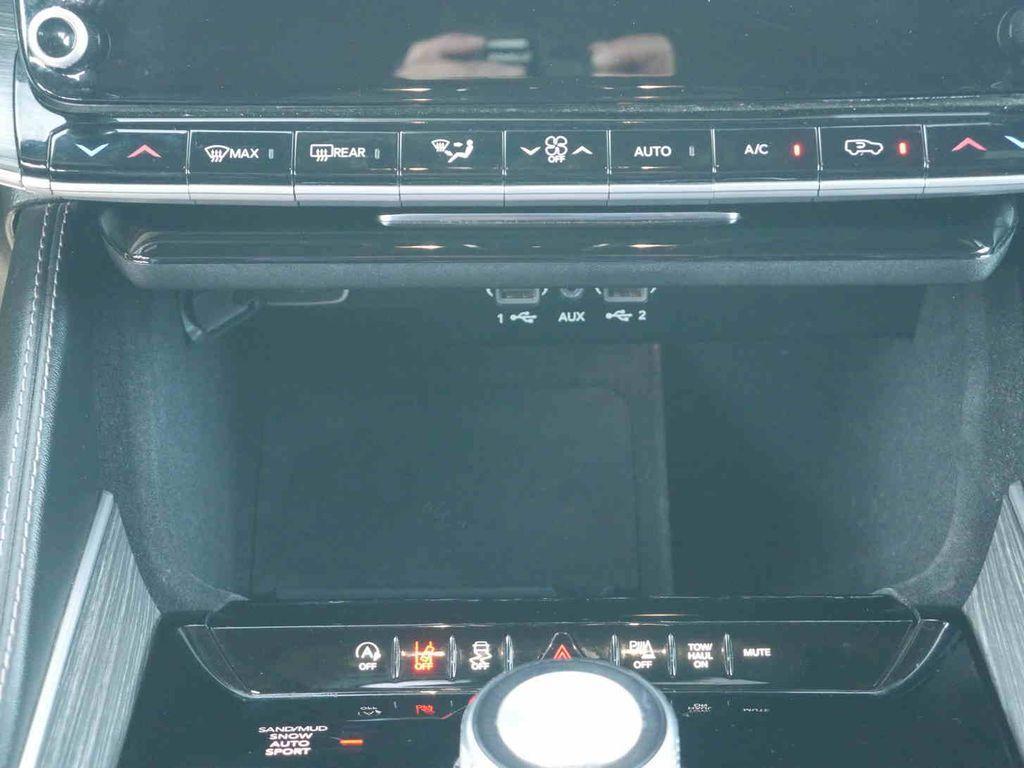 used 2024 Jeep Wagoneer L car, priced at $46,499