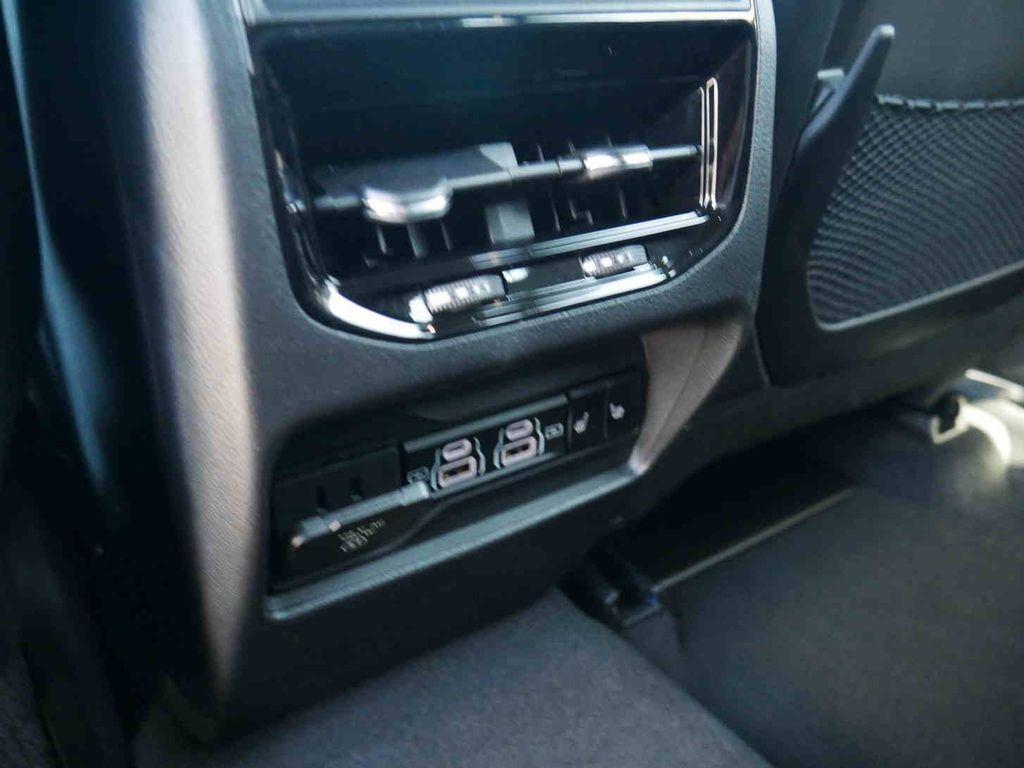 new 2025 Jeep Grand Cherokee car, priced at $40,496