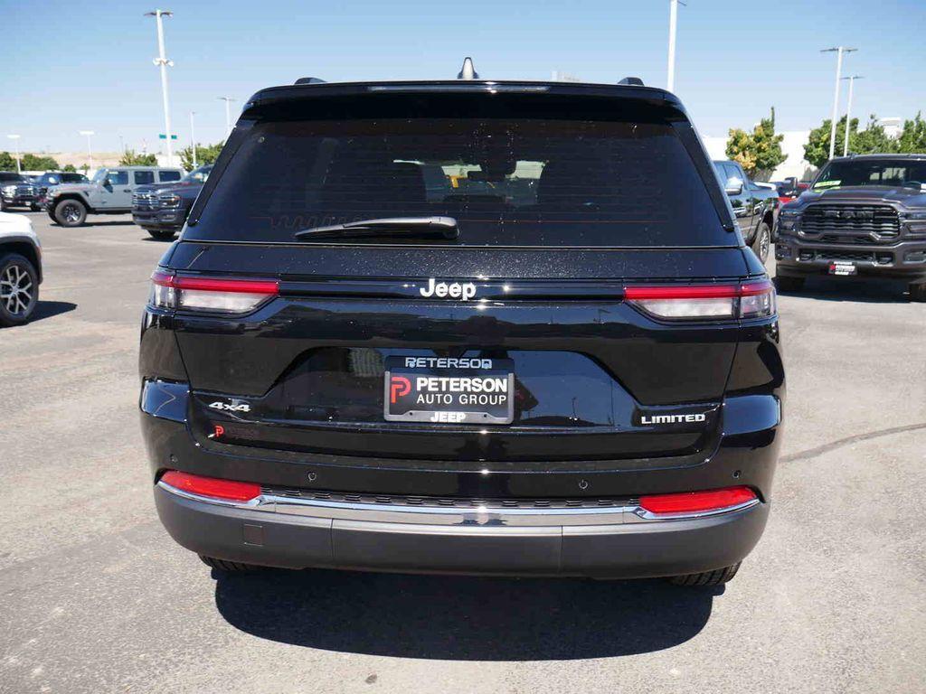 new 2025 Jeep Grand Cherokee car, priced at $40,496