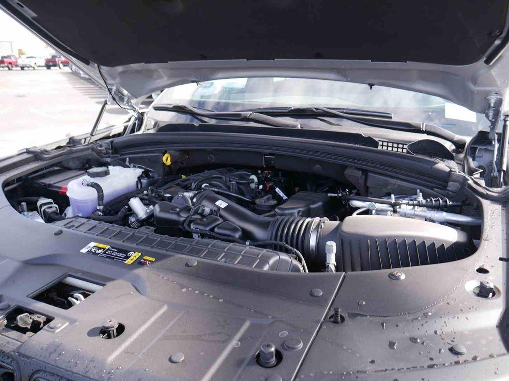 new 2025 Jeep Grand Cherokee car, priced at $52,090