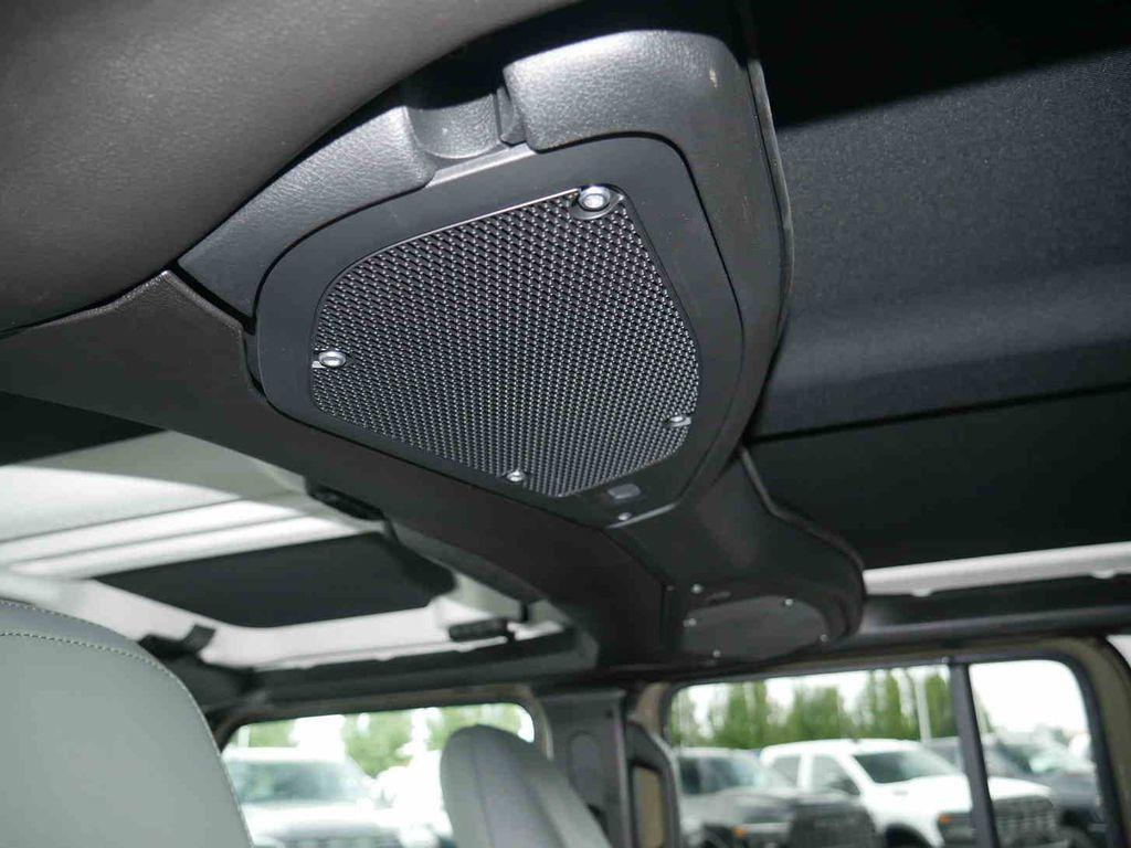 new 2025 Jeep Gladiator car, priced at $51,806