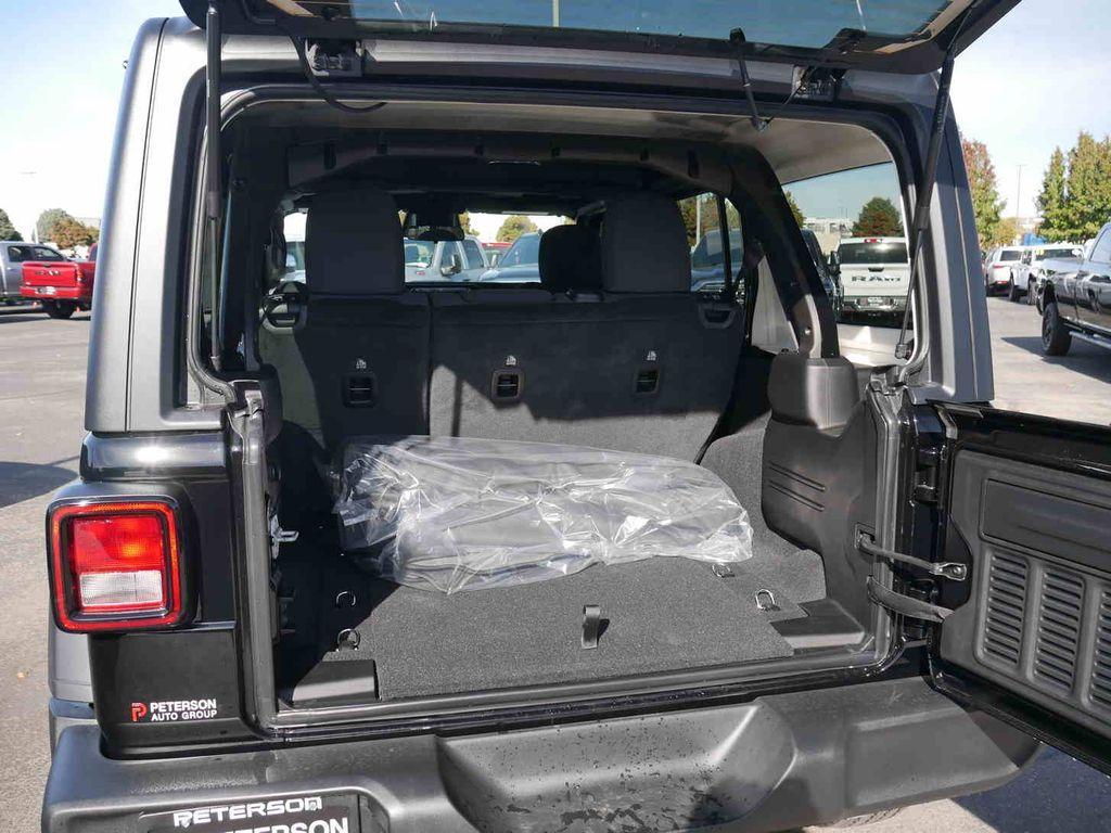 new 2026 Jeep Wrangler car, priced at $48,318