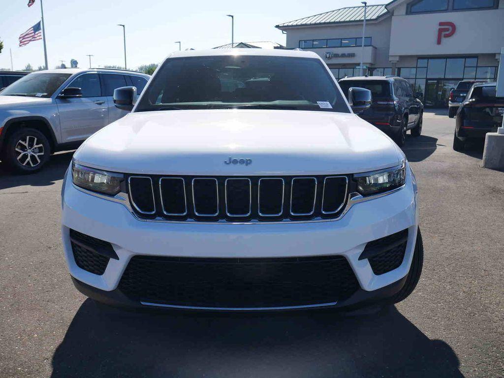 new 2025 Jeep Grand Cherokee car, priced at $35,605