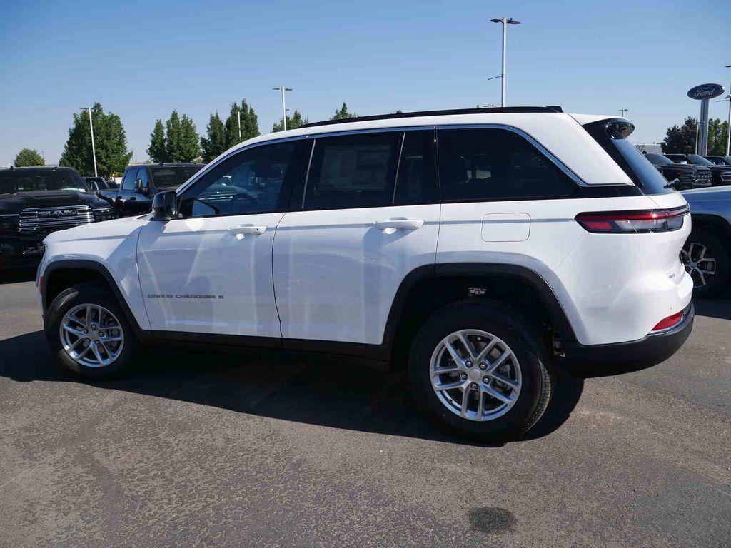 new 2025 Jeep Grand Cherokee car, priced at $35,605