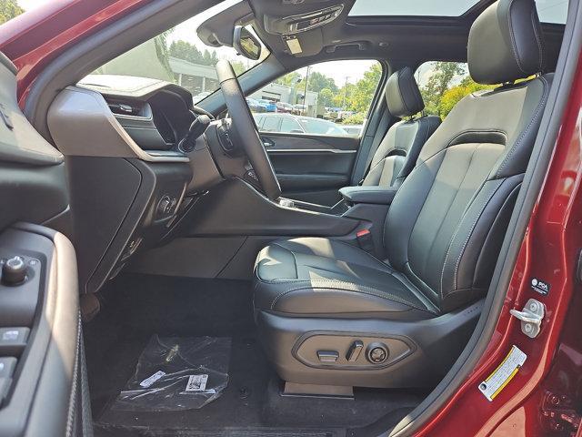 new 2024 Jeep Grand Cherokee car, priced at $53,805