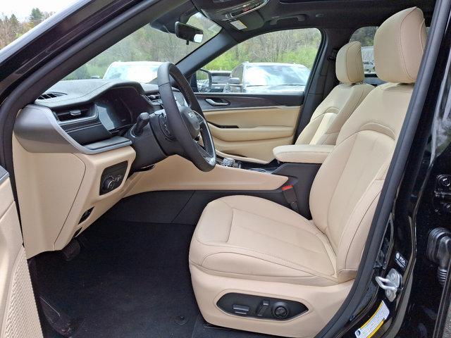 new 2025 Jeep Grand Cherokee car, priced at $51,005