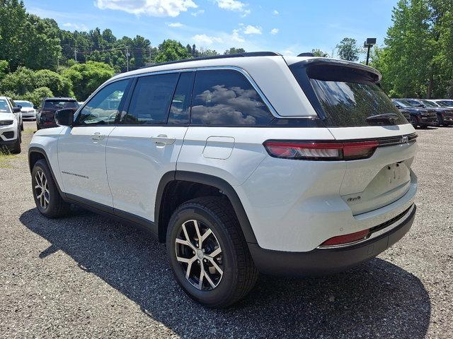 new 2025 Jeep Grand Cherokee car, priced at $49,415