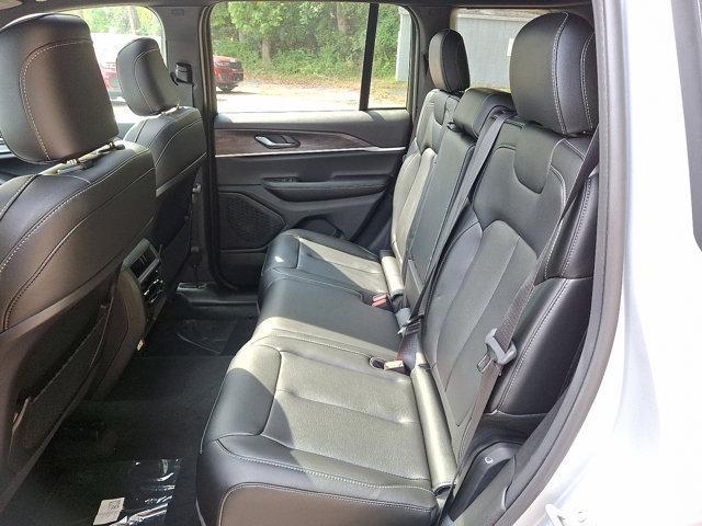 new 2025 Jeep Grand Cherokee car, priced at $52,735