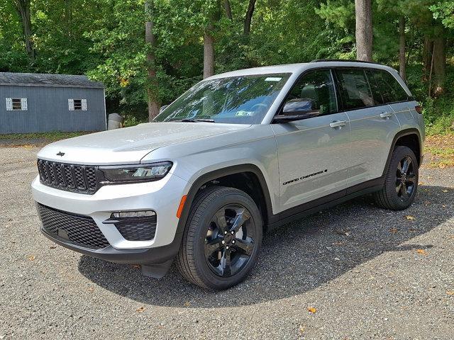 new 2025 Jeep Grand Cherokee car, priced at $52,735
