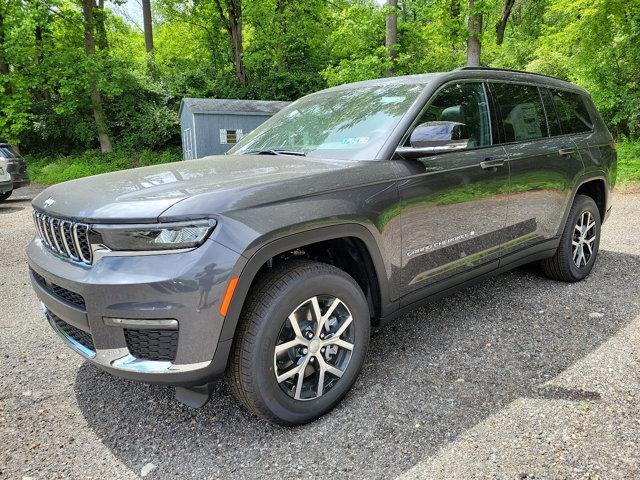 new 2024 Jeep Grand Cherokee L car, priced at $55,905