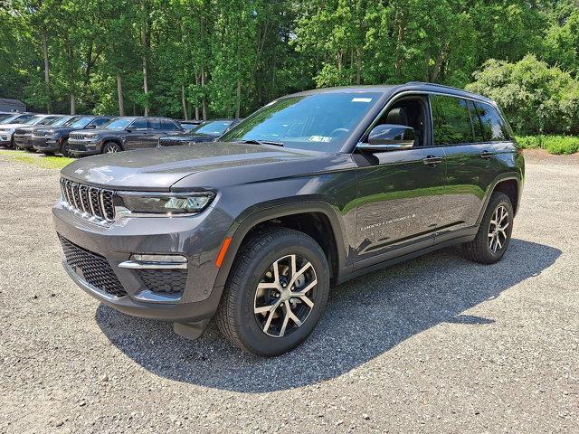 new 2025 Jeep Grand Cherokee car, priced at $52,935