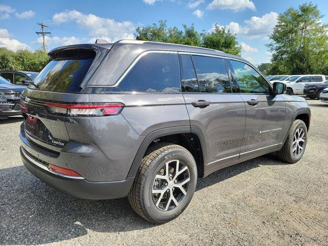 new 2025 Jeep Grand Cherokee car, priced at $47,295