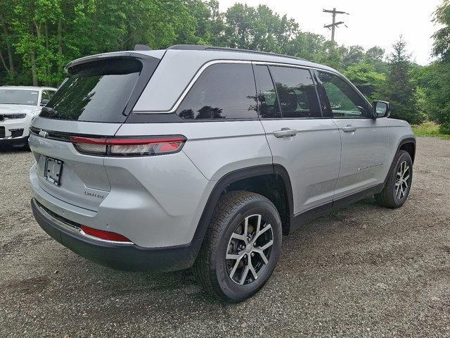 new 2025 Jeep Grand Cherokee car, priced at $50,010