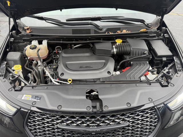 used 2021 Chrysler Pacifica car, priced at $36,547