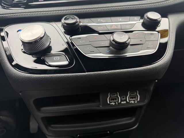 used 2021 Chrysler Pacifica car, priced at $36,547