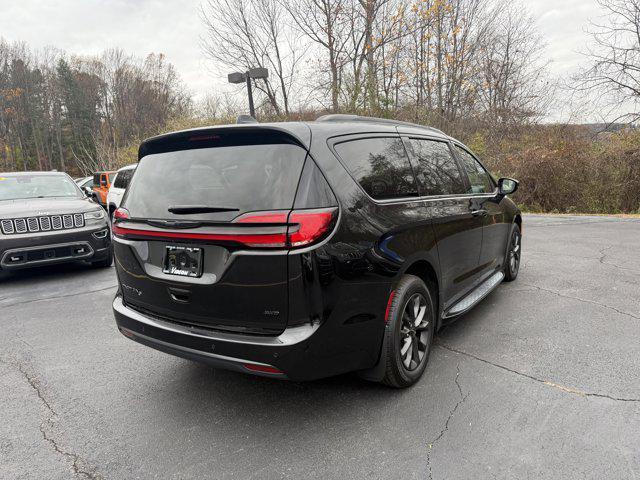 used 2021 Chrysler Pacifica car, priced at $36,547