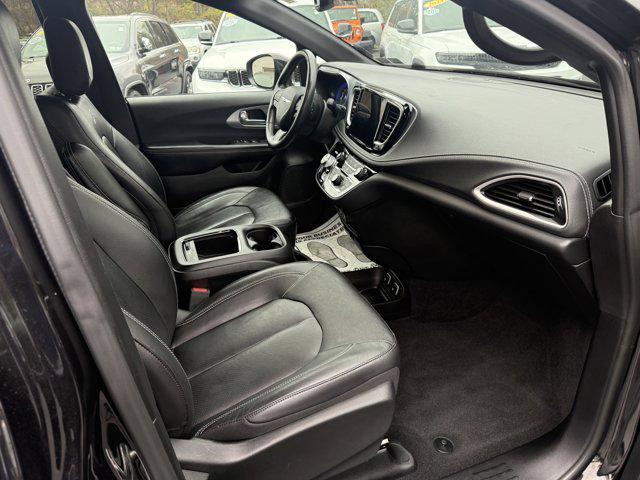 used 2021 Chrysler Pacifica car, priced at $36,547