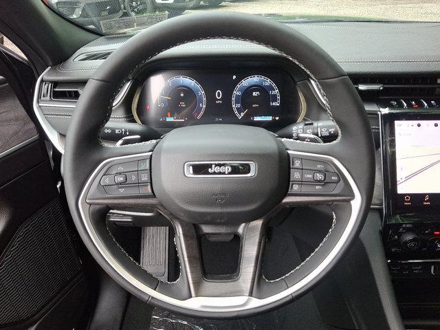 new 2025 Jeep Grand Cherokee car, priced at $51,005