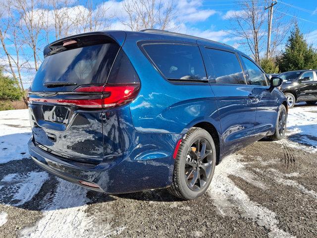 new 2025 Chrysler Pacifica car, priced at $53,040