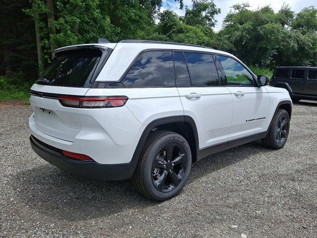 new 2025 Jeep Grand Cherokee car, priced at $47,780