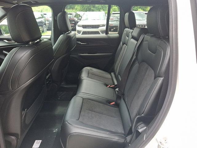 new 2025 Jeep Grand Cherokee car, priced at $47,780