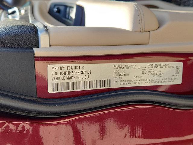 new 2025 Jeep Grand Cherokee car, priced at $47,495