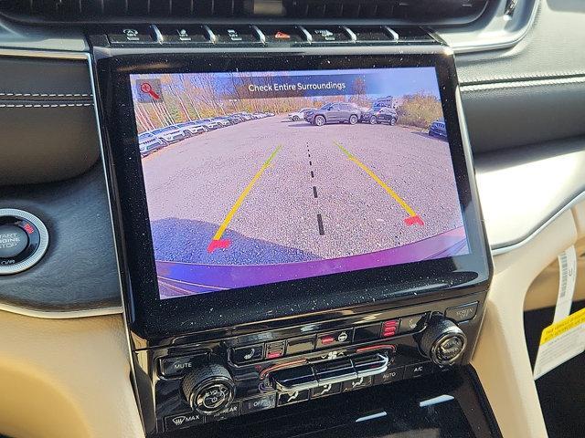 new 2025 Jeep Grand Cherokee car, priced at $47,495