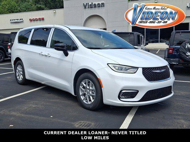 new 2026 Chrysler Pacifica car, priced at $44,685