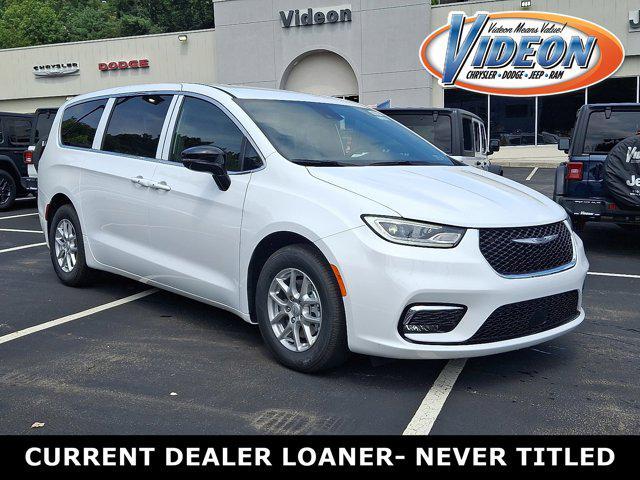 new 2026 Chrysler Pacifica car, priced at $44,685