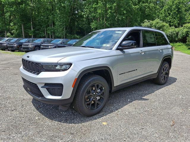 new 2025 Jeep Grand Cherokee car, priced at $46,730
