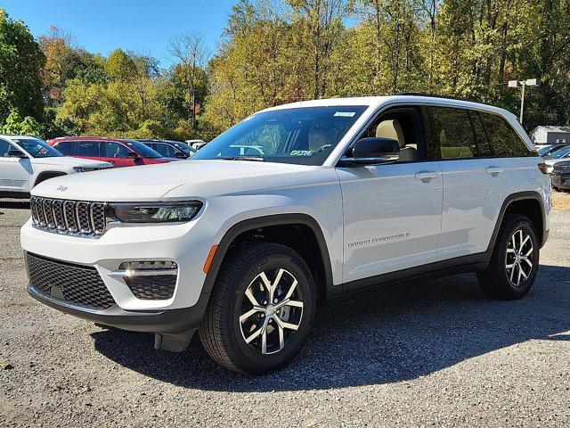 new 2025 Jeep Grand Cherokee car, priced at $50,410