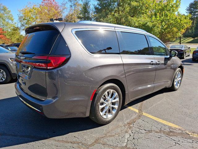 used 2021 Chrysler Pacifica car, priced at $28,401