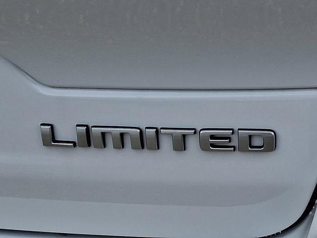 new 2025 Jeep Grand Cherokee car, priced at $52,340