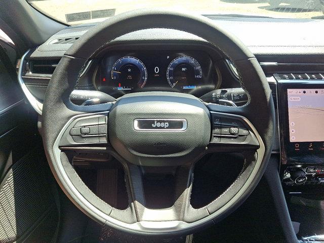 new 2025 Jeep Grand Cherokee car, priced at $50,010
