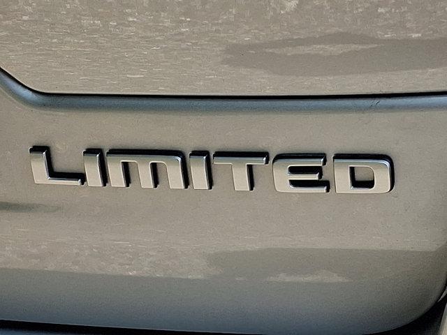 new 2025 Jeep Grand Cherokee car, priced at $50,010