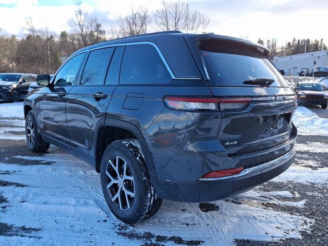 new 2025 Jeep Grand Cherokee car, priced at $49,810