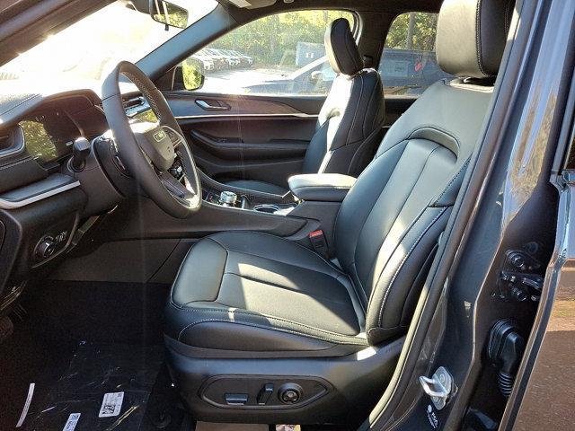 new 2025 Jeep Grand Cherokee car, priced at $52,735