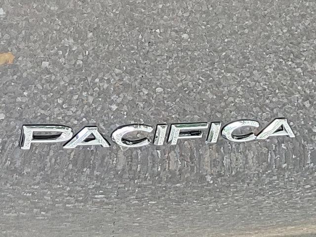 new 2023 Chrysler Pacifica Hybrid car, priced at $52,585