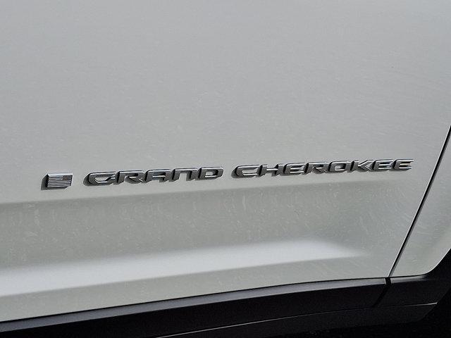 new 2025 Jeep Grand Cherokee car, priced at $52,340