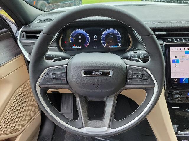 new 2025 Jeep Grand Cherokee car, priced at $52,140