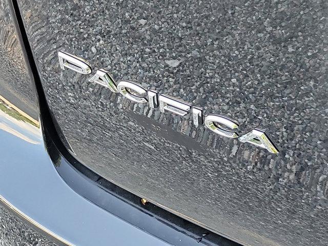 new 2023 Chrysler Pacifica Hybrid car, priced at $52,390